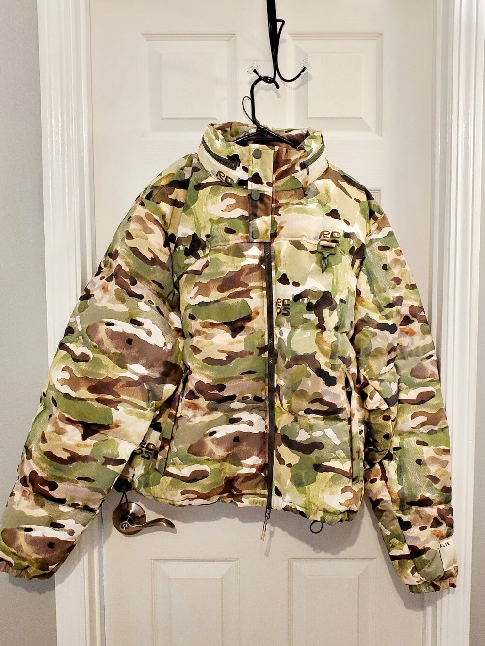 Reece Cooper Outdoor Supply Co Camo Puffer Jacket in Green, Brown & Tan LARGE